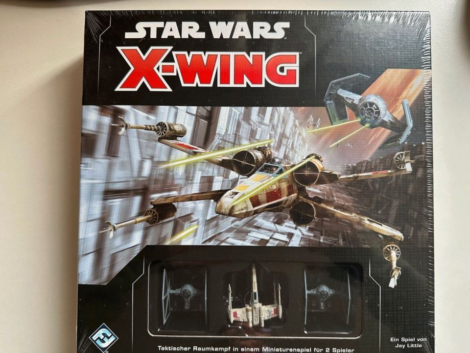 Star Wars X-Wing Tabletop Spiel - Neu und verpackt in Hamburg
