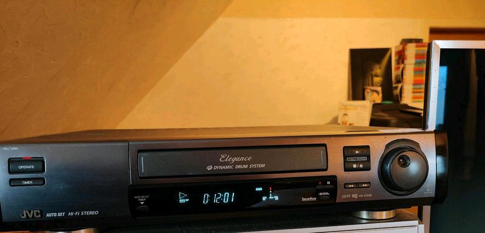 JVC HR-E 939 Hifi-Luxus-Videorecorder mit Ab in Twist