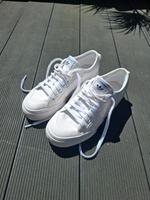 Turnschuhe/ Sneaker, Adidas, weiss, Gr. 40 2/3 Hessen - Kirchheim Vorschau