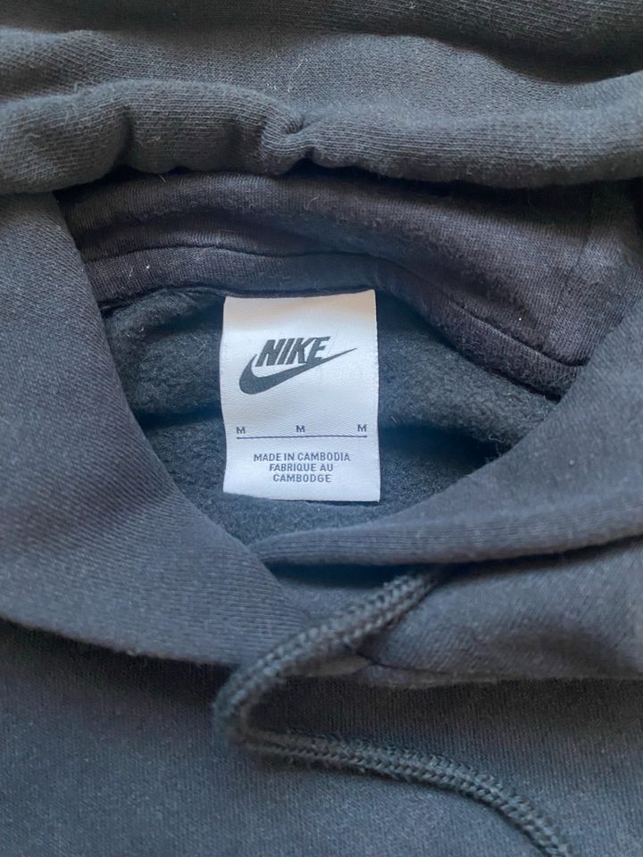 Nike Hoodie in Saarbrücken