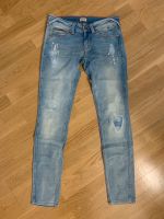 Coole Jeans von Tommy Hilfiger sophie skinny in Gr. W 28 L 32 München - Moosach Vorschau
