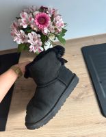 Ugg Bailey Bow Schleife schwarz - Größe 38 Nordrhein-Westfalen - Gelsenkirchen Vorschau