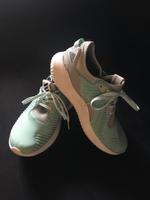 Adidas alphabounce Laufschuhe Sportschuhe Größe 36 2/3 München - Schwabing-West Vorschau
