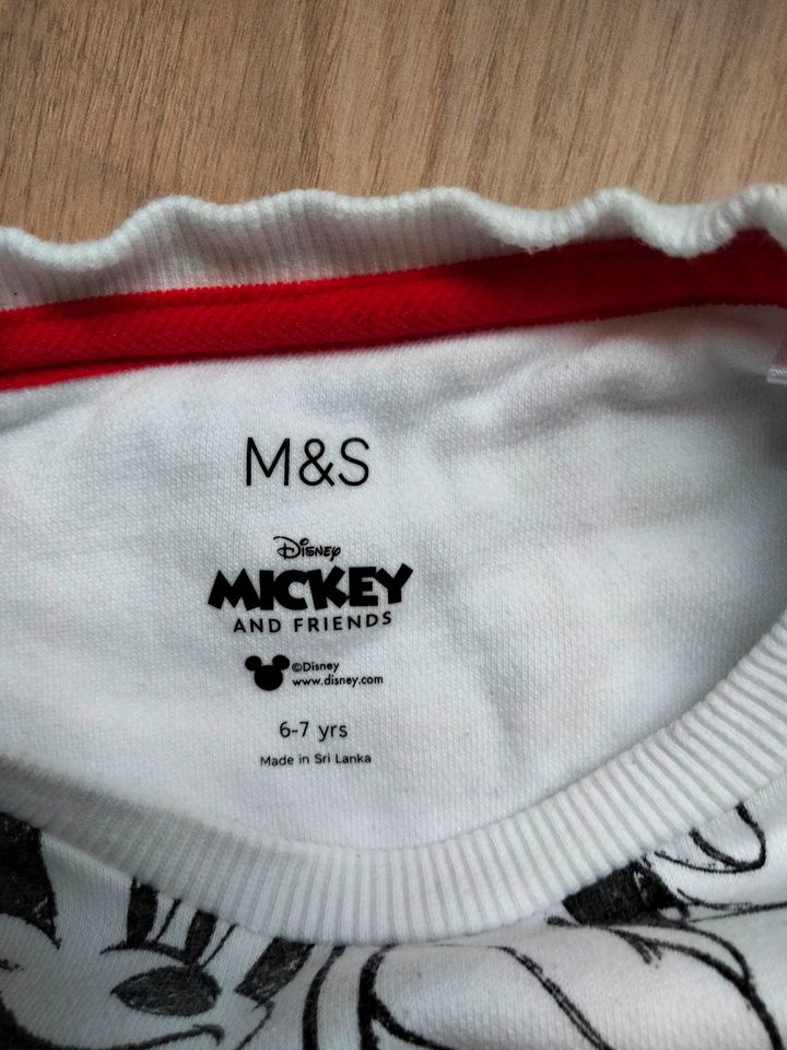 Mickey Mouse Sweatshirt M&S weiß Jungen Gr.122 neuwertig in Radegast