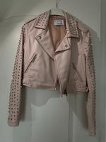Rosa Jacke Hessen - Bad Vilbel Vorschau