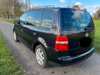 VW Touran 2.0 TDI 16V Highline Xenon AHK Klima schwarz Nordrhein-Westfalen - Stolberg (Rhld) Vorschau