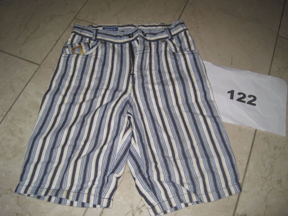 6x kurze Hose 122 Junge Paket Shorts Zwillinge H&M Auto TCM Jeans in Hüttenberg