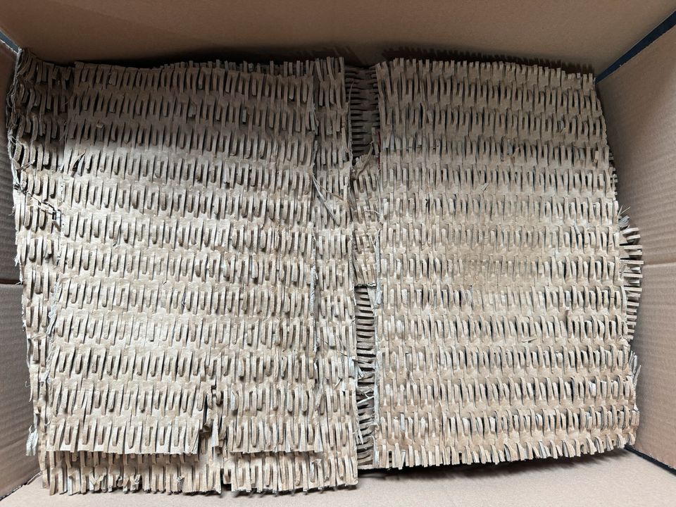 Füllmaterial Verpackungsmaterial Polstermatten Pappmatten 90 L in Bad Sobernheim