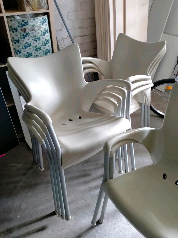 Stühle 15 stück in Langenhagen