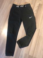 Nike Jogger Hose Dri fit kids Gr.M 134-146 Niedersachsen - Sachsenhagen Vorschau