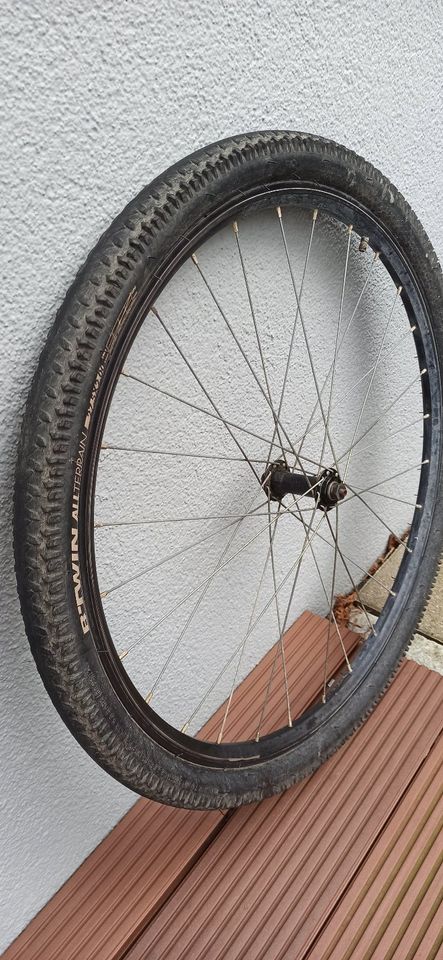 27,5 Zoll Fahrrad Vorderrad B-TWIN in Esslingen