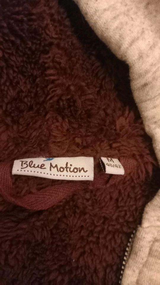 Hoodie Bluemotion mit Teddy-Innenfutter Gr. 38 in Freiburg im Breisgau