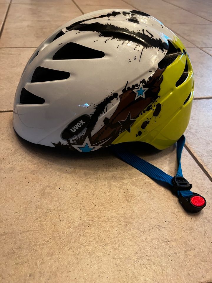 UVEX Fahrradhelm / Scooterhelm für Kinder - unfallfrei in Schmalfeld