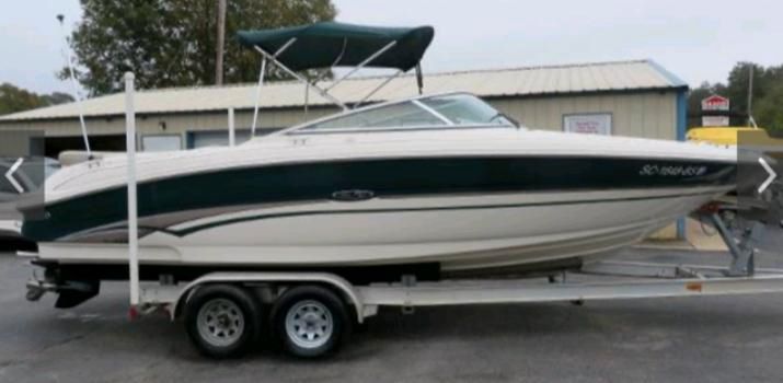 Sea Ray 240 Signature SD Bravo III Mercruiser MPI mit Trailer in Hemmingen