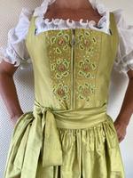 Dirndl SPORTALM Gr. 38 Trachten Kleid mit Schürze Seide grün M Bayern - Wörth a. Main Vorschau