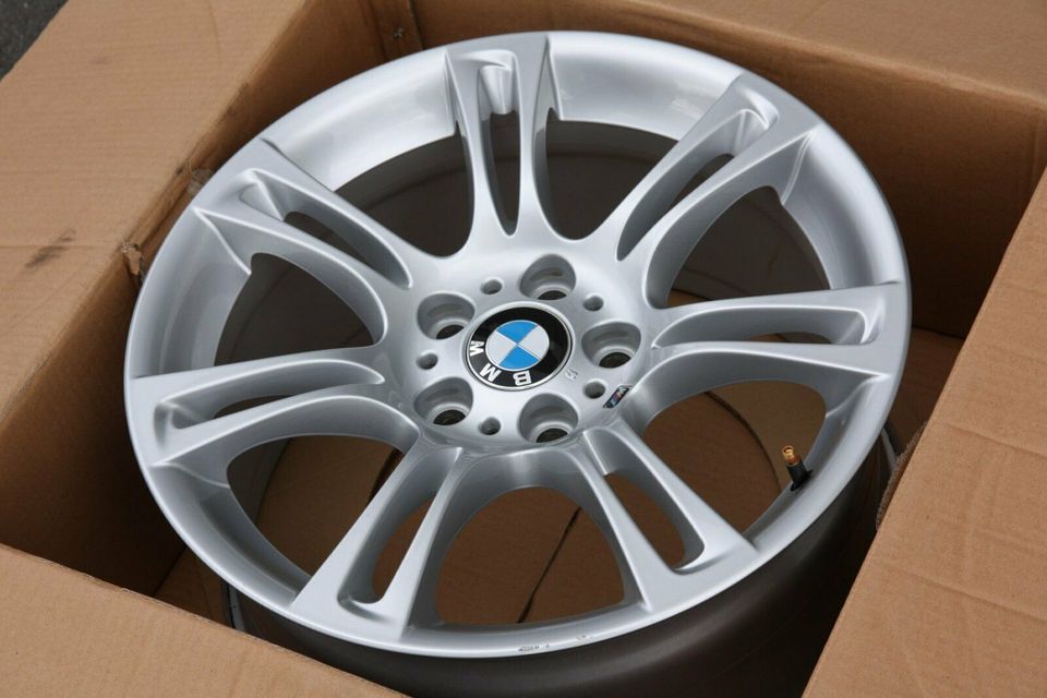 BMW Alufelge M Doppelspeiche 350 9 Jx 18 5er F10 6er F06 F12 F13 in Ettlingen