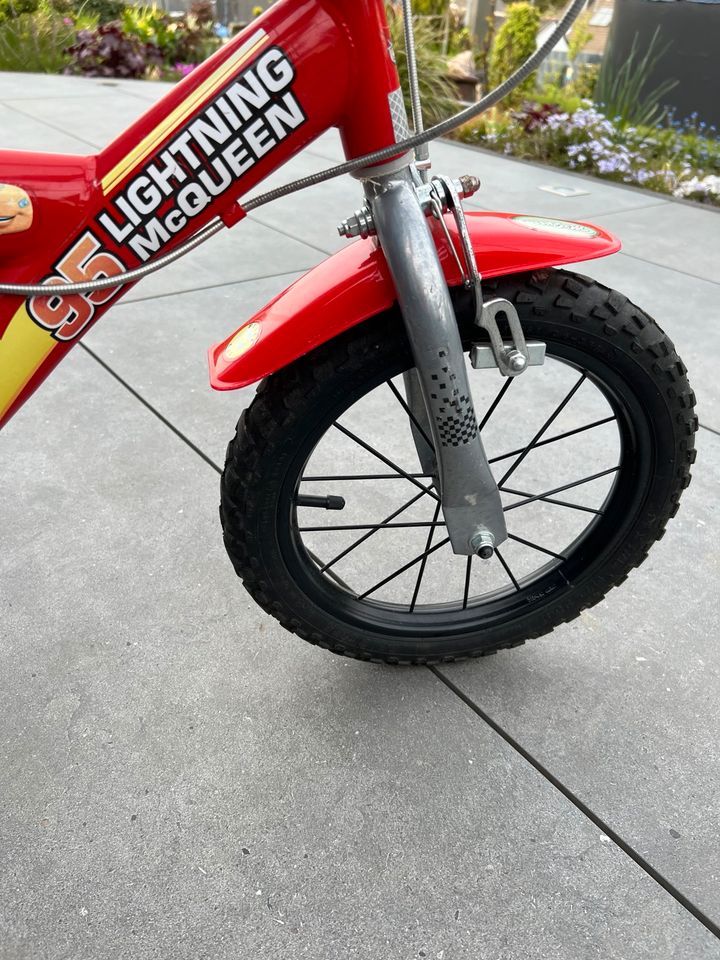 14 Zoll CARS Lightning Kinderfahrrad Kinderrad Spielrad in Adenau