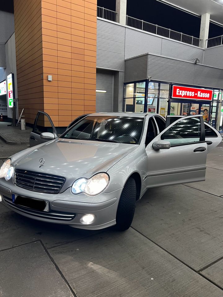 Mercedes Benz w203 c180 in Stuttgart