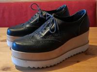 Nike Damenschuhe, Schnürschuhe Gr 37, dunkelblau Hessen - Hünstetten Vorschau