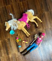 Barbie Reiterin mit Pferd, beweglich Niedersachsen - Sehnde Vorschau