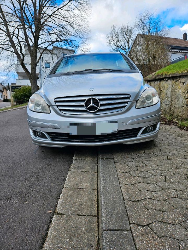 Mercedes Benz B 180 cdi, Scheckheft,  TÜV, Klima,  8fach bereift in Mandelbachtal