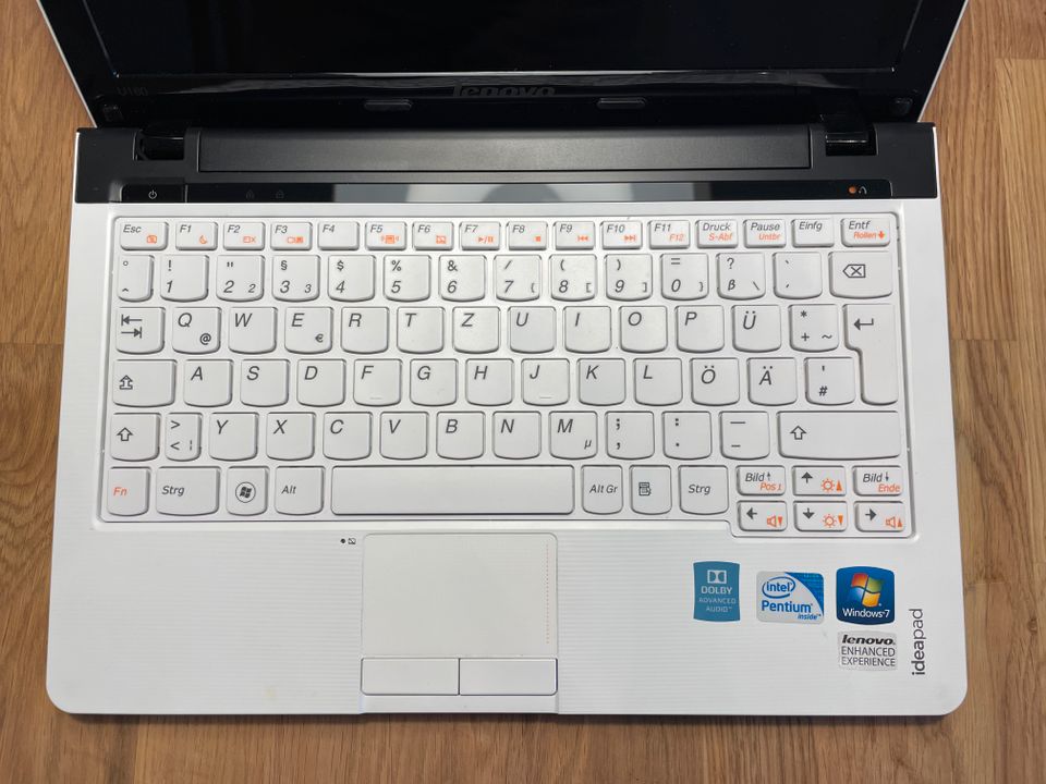 Lenovo IdeaPad U160 - Intel U5400 in Berlin