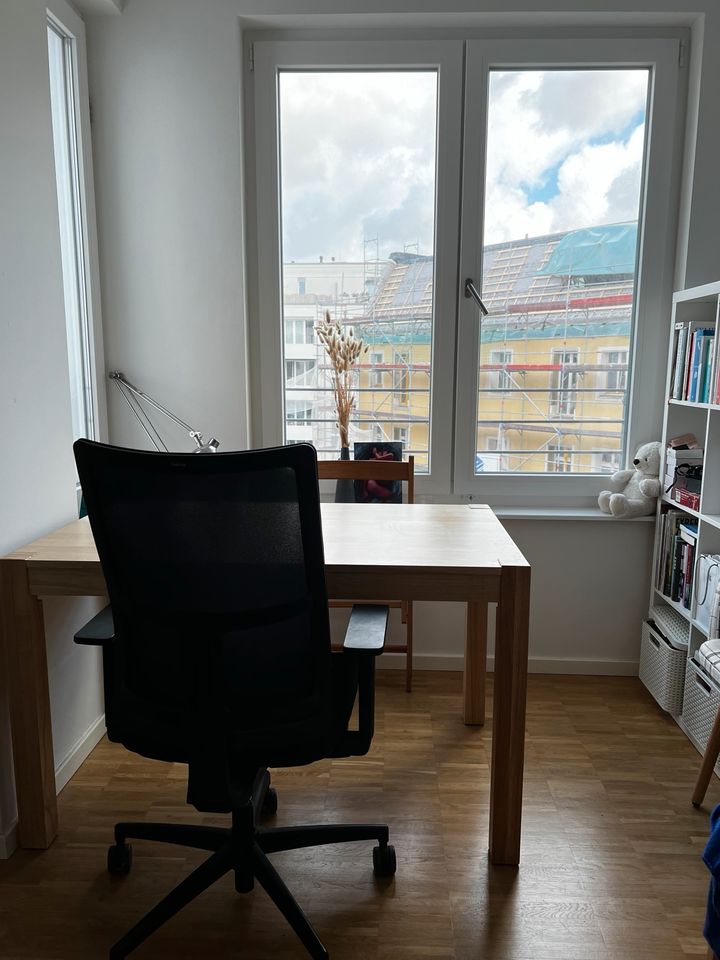 Studio apartment in Friedrichshain available in June-July in Berlin