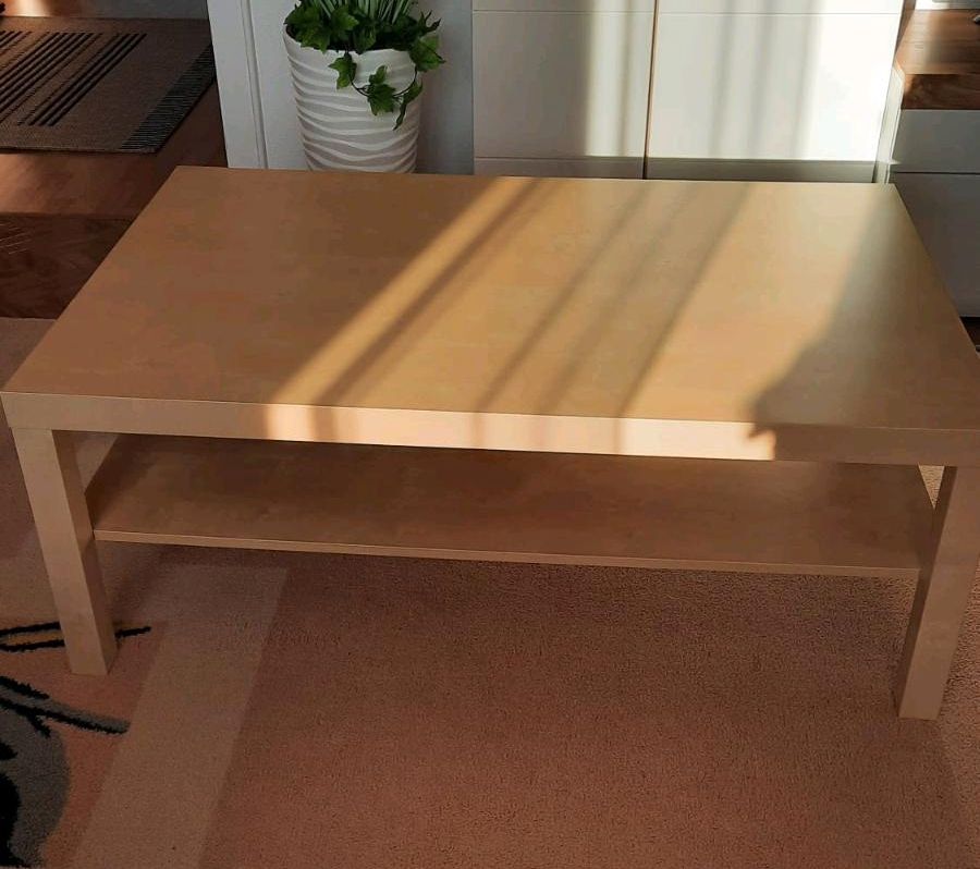 Neuwertig! Couchtisch von Ikea in Niedenstein