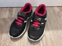 Turnschuhe/Hallenschuhe pro Touch Gr. 32 schwarz/pink Niedersachsen - Salzgitter Vorschau