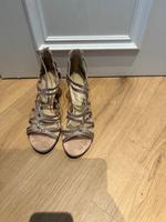 Schuhe Absatz 39 Nordrhein-Westfalen - Hamm Vorschau