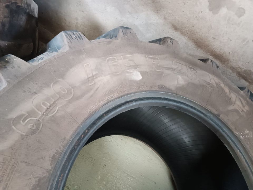 2 Michelin Reifen 600/ 65 R 28 in Hohne