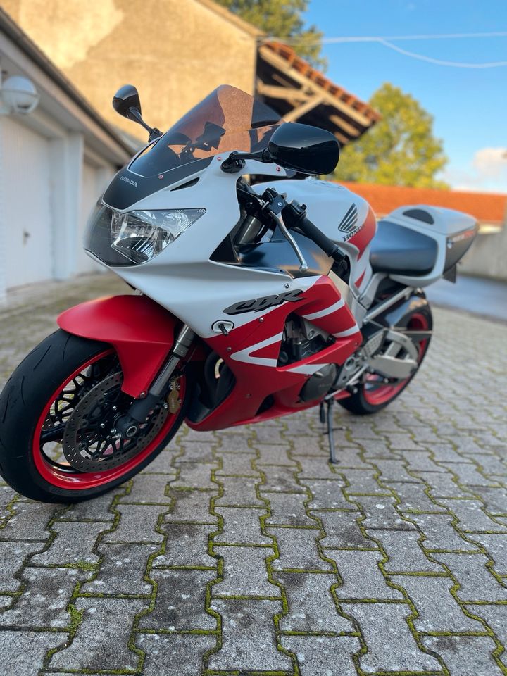 Honda CBR 929RR Fireblade in Augustdorf