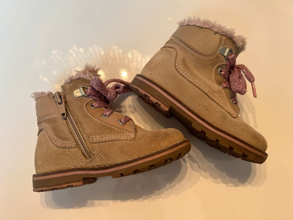 Lauflernschuhe / Winterstiefel / Kinderschuhe / Elefanten in Rüssingen