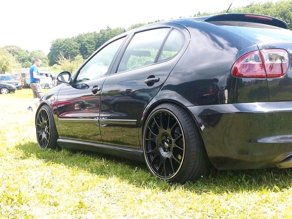 Seat Leon Cupra R 1.8T RECARO Brembo BBS in Schemmerhofen