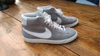 Nike Air Gr 40 Turnschuhe Schuhe Sneaker Wildleder Niedersachsen - Georgsmarienhütte Vorschau