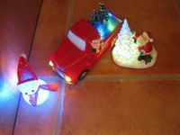 Weihnachtsdeko VW LED Auto mit Weihnachtsmann Schleswig-Holstein - Schiphorst Vorschau