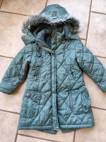 Lange warme Kinderjacke mit Kapuze Gr.104/116 Sachsen - Lichtenau Vorschau