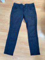 Esprit Jeans 32 42 Top Zustand Nordrhein-Westfalen - Düren Vorschau