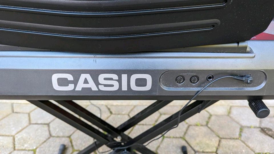 Keyboard Casio WK 1600 mit Ständer und Tasche in Dortmund