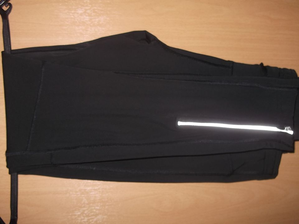 Crane Sporthose Laufhose Gr. 48 schwarz NEU in Bad Steben