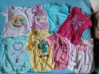 Shirts Gr. 122 zusammen 4€ Niedersachsen - Friedeburg Vorschau