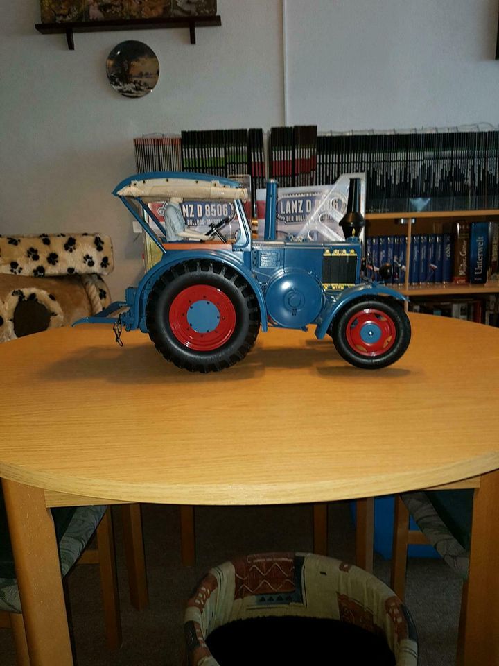 Lanz D 8506 Traktor Modell 1:8 in Offenbach