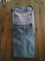 4 Schwangerschaft Shirt Gr. M Damenshirt Sommershirt Nordrhein-Westfalen - Hilden Vorschau