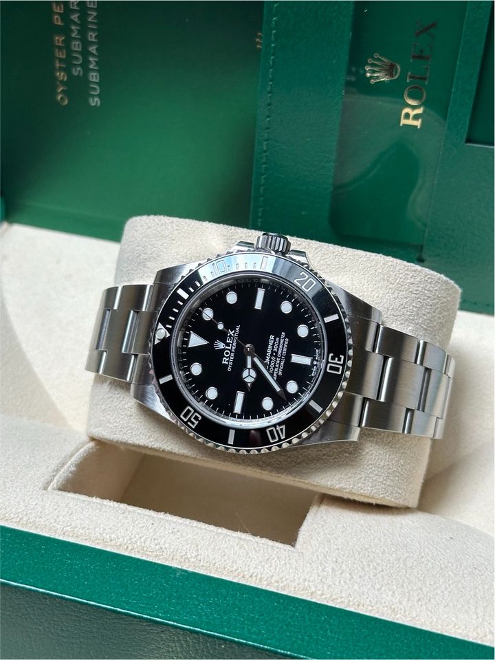 Rolex Submariner 41MM NoDate 124060 Full Set 2020‼️ in Neunkirchen Siegerland