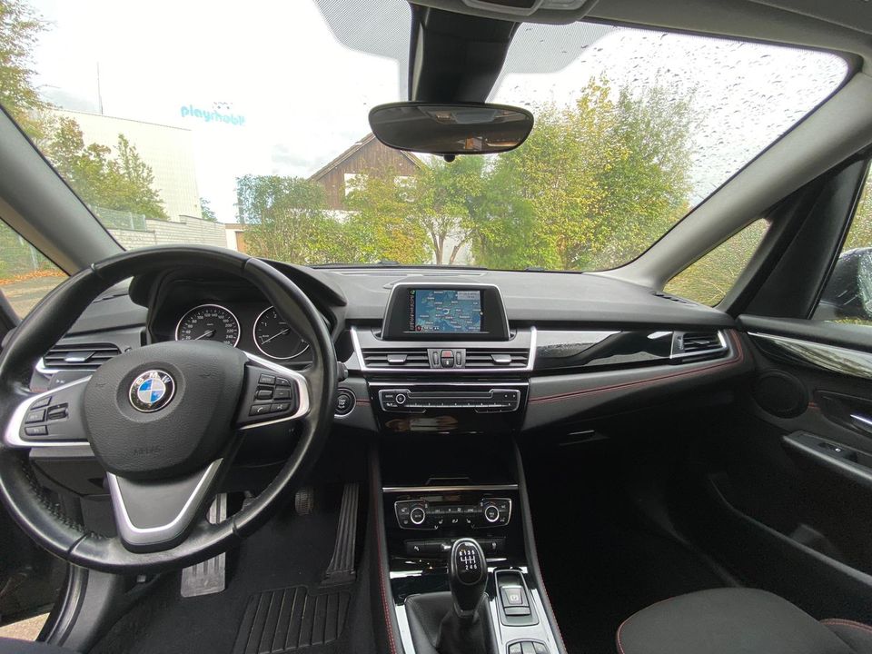 BMW 218d Active Tourer   Van SPORTLINE in Dietenhofen