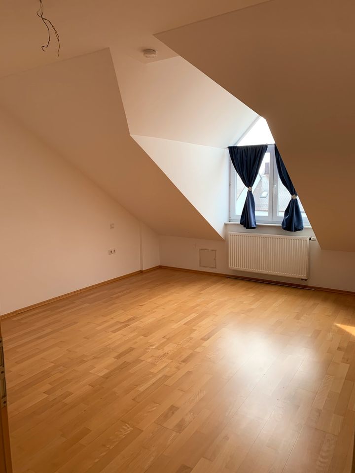 3 Zimmer DG Whg. mit EBK in Augsburg, Hammerschmiede in Augsburg