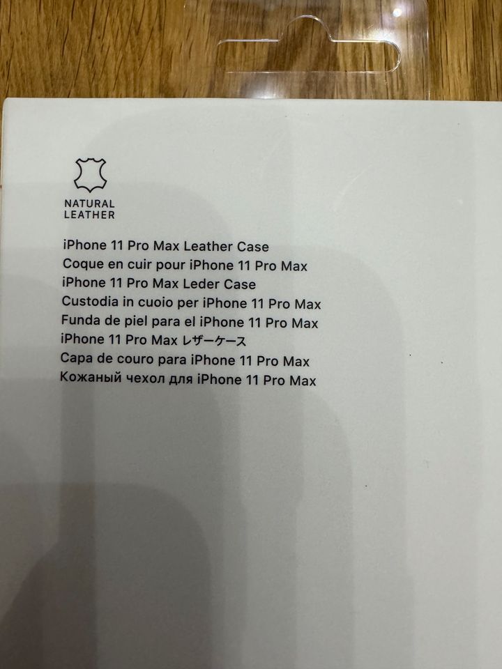 Original Apple iPhone 11 Pro Max Leder Case OVP in Pfullingen