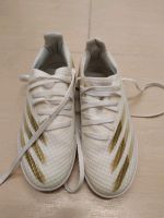 Fußballschuhe Hallenschuhe Adidas Größe 33 Baden-Württemberg - Munderkingen Vorschau