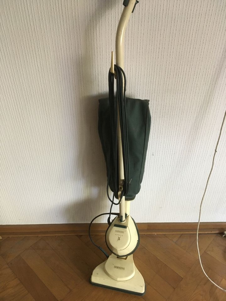 Vorwerk Kobold vintage + Bohner sehr alt aber funktionstüchtig in Krefeld