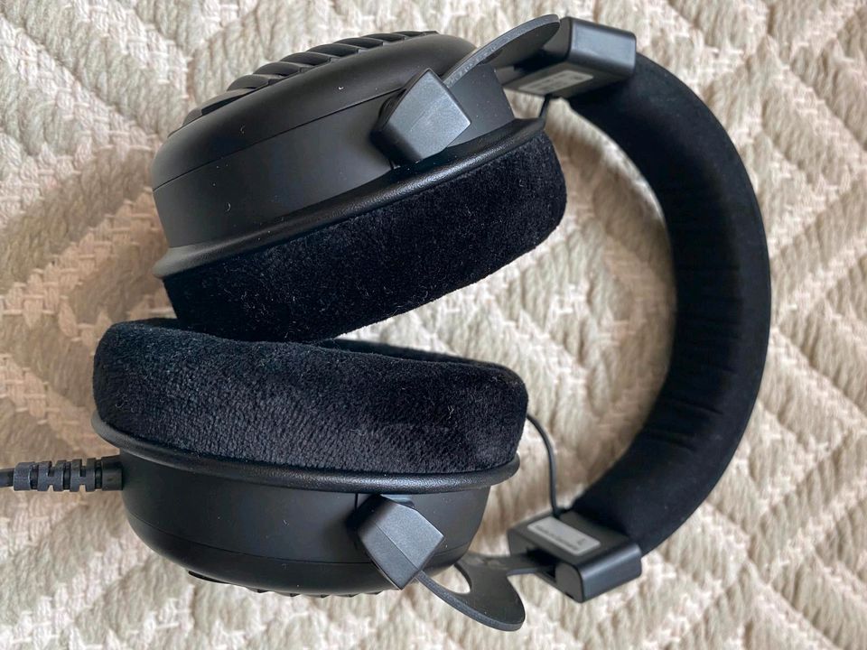 beyerdynamic / Stereo Headphones/ DT 990 Black Edition (neu) in München